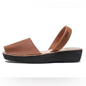 Classic Brown Pons Sandals size 7